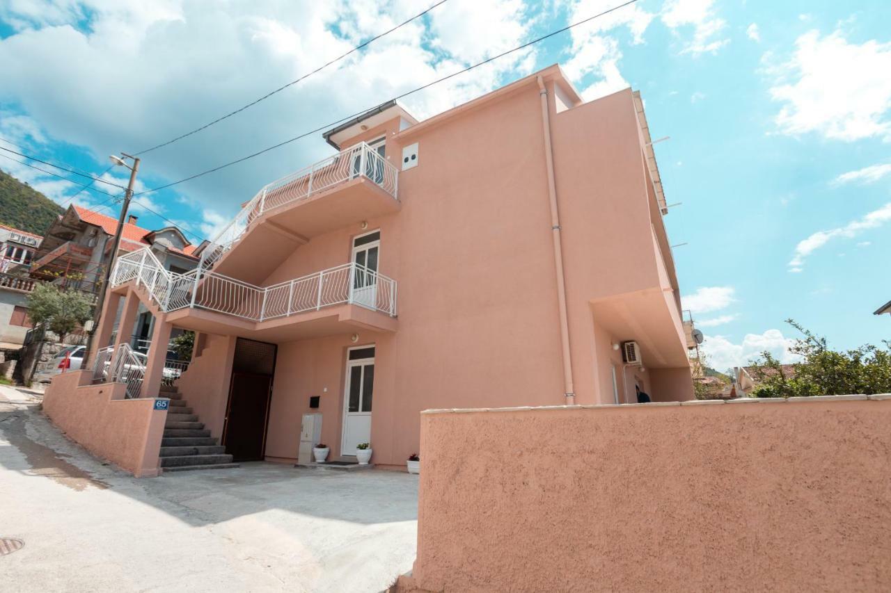 Libra Apartments Tivat Exterior foto